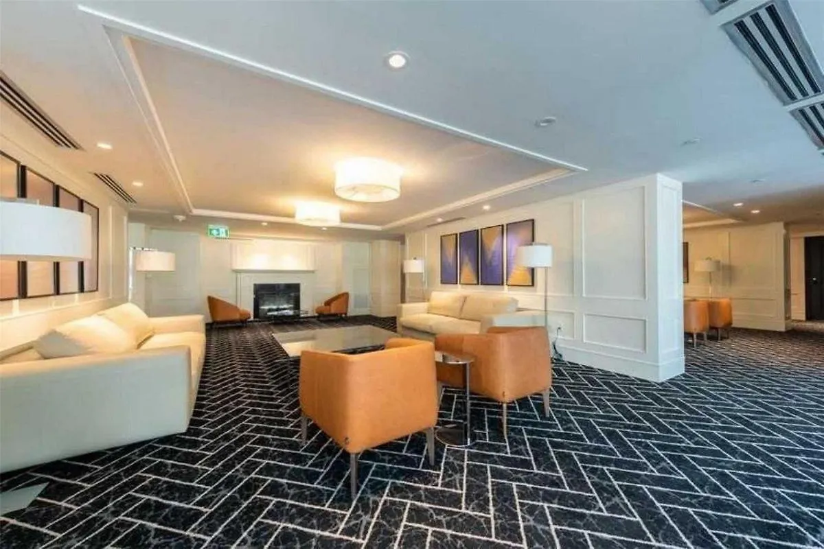 Stylish Downtown Toronto Residential Hotel 4*,